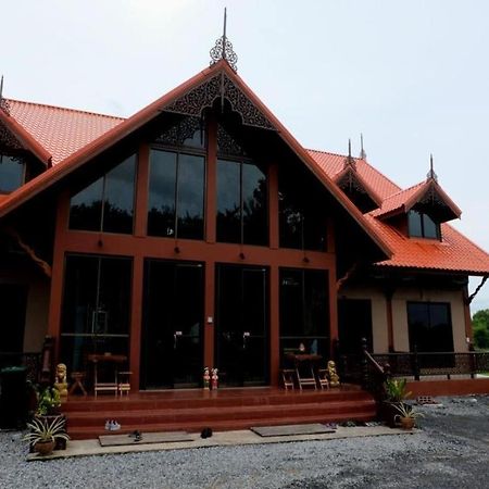 Tai Asean House Otel Udon Thani Dış mekan fotoğraf